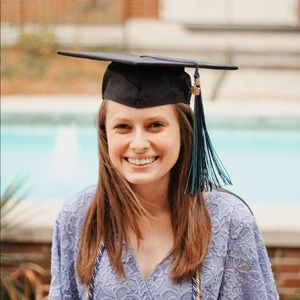 Meet your Posher, Abby